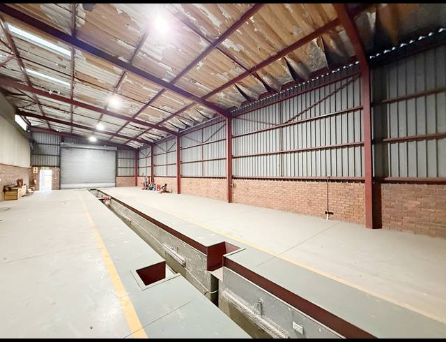 2,200M² WAREHOUSE TO LET IN WADEVILLE